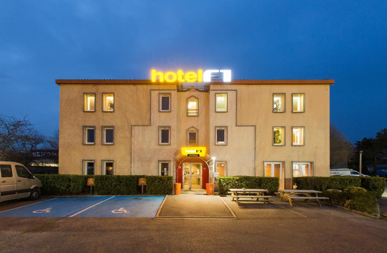 Hotel F1 Lyon Genay Massieux Bagian luar foto